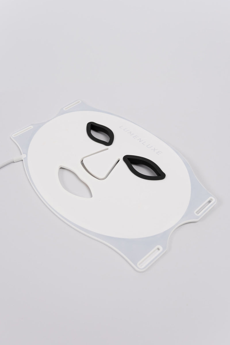 LumenLuxe LED maska na tvár – cena za ošetrenie a otázka, či sa oplatí kúpiť LED masku